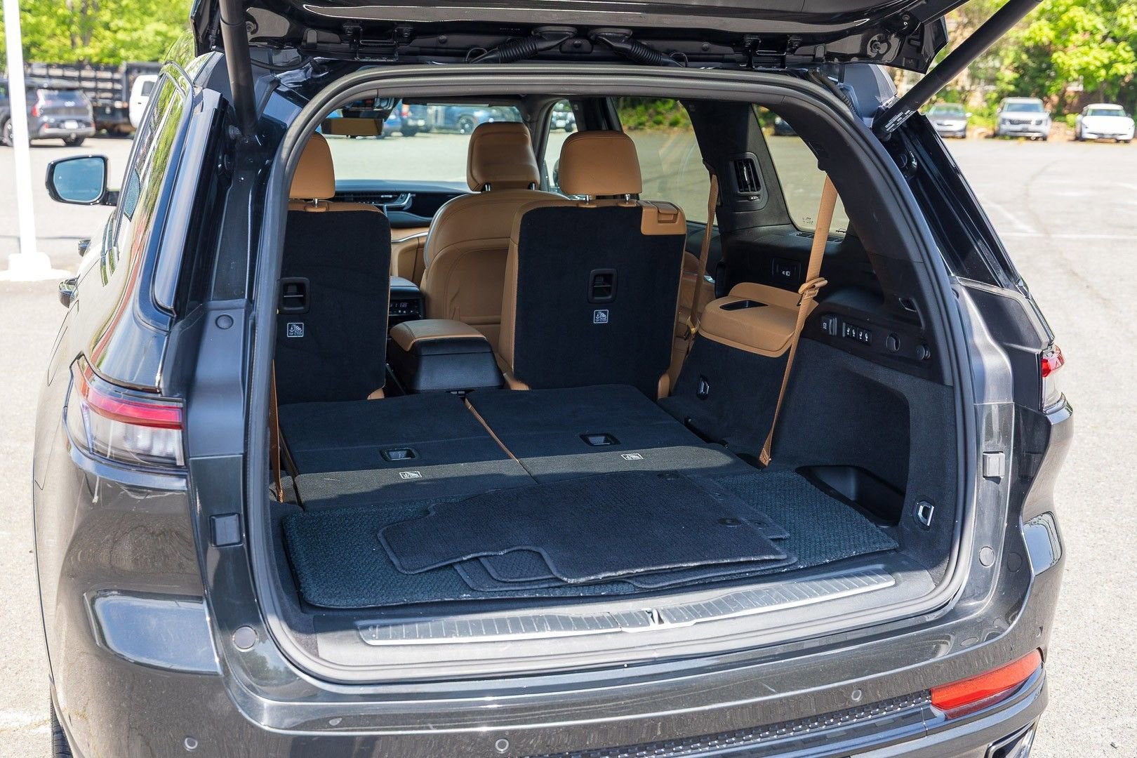 2023 Jeep Grand Cherokee L Summit Reserve