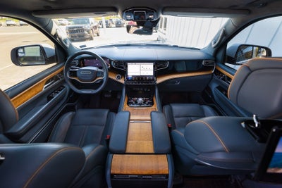 2022 Jeep Grand Wagoneer Series II