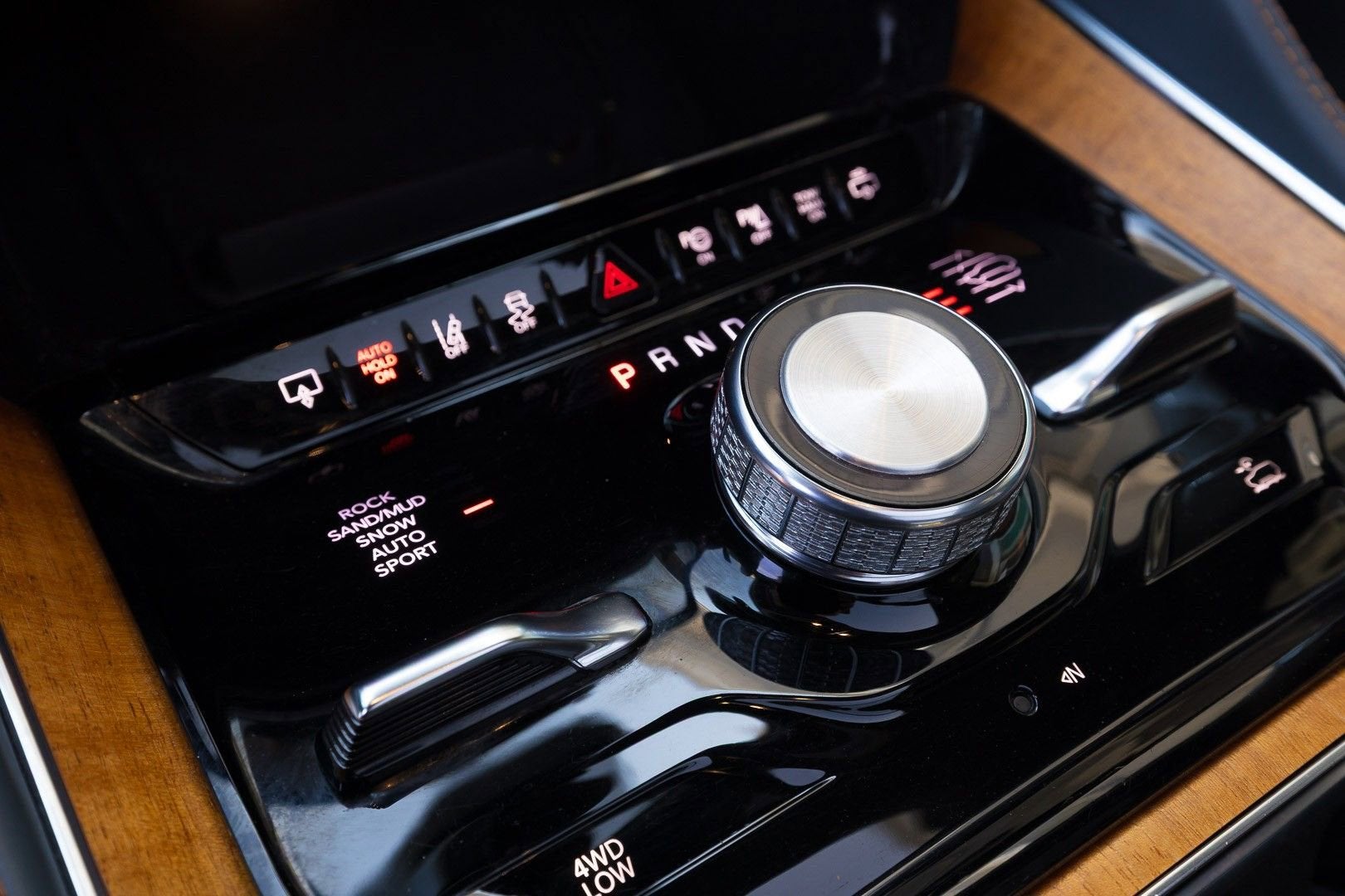 2022 Jeep Grand Wagoneer Series II
