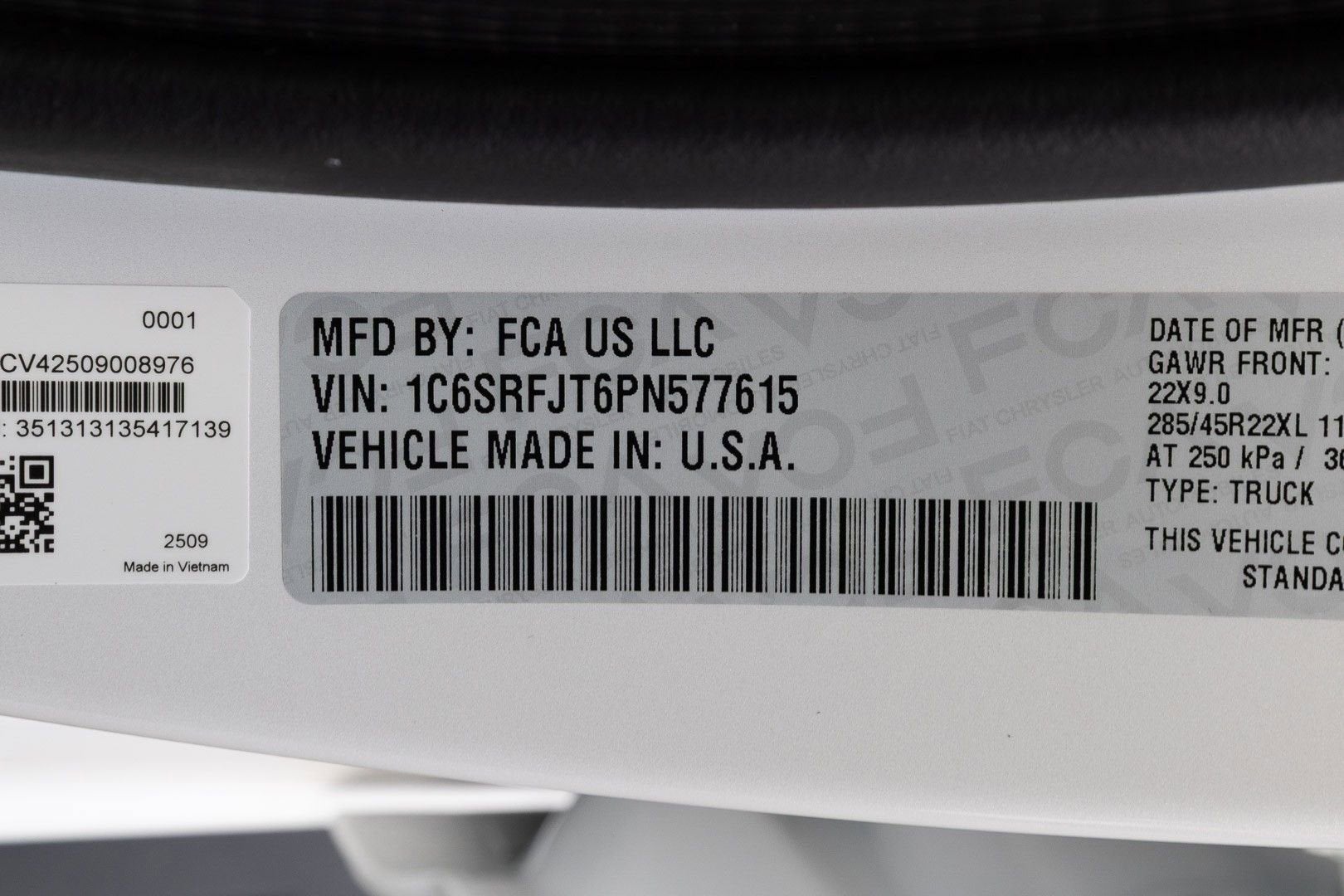 2023 RAM 1500 Laramie