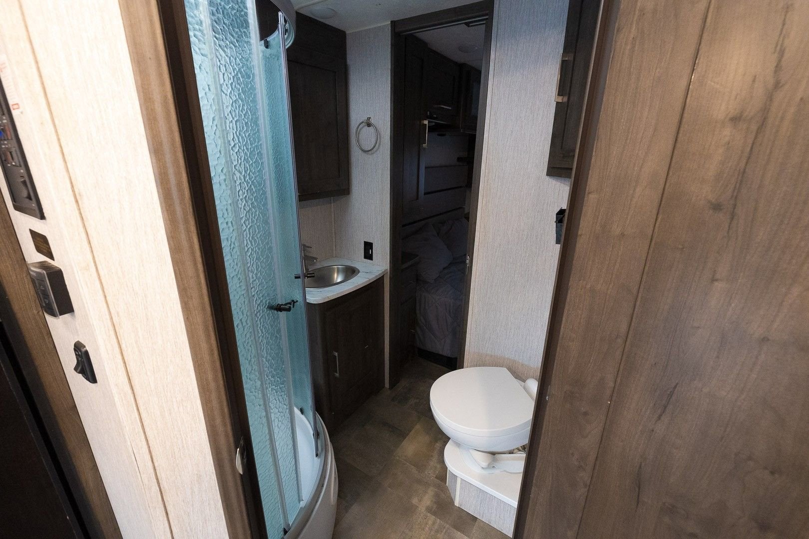 2021 Ford F-53 Motorhome Stripped C F53 MOTORHM STRIP