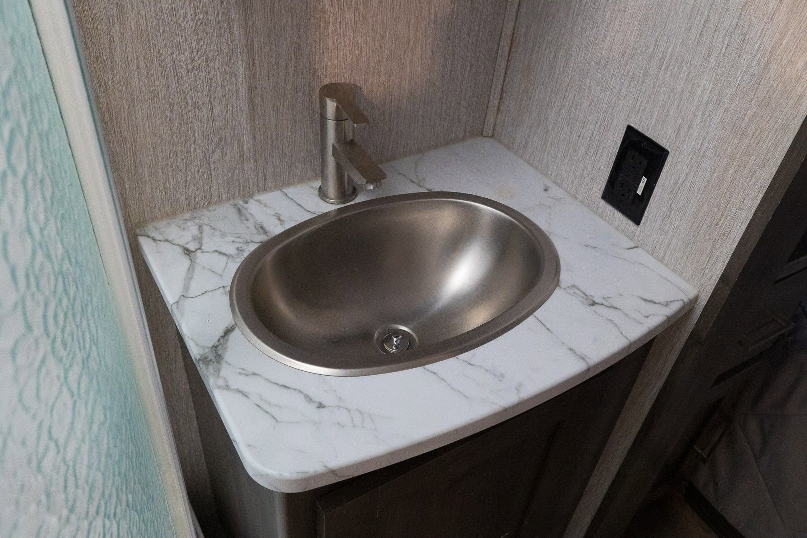 2021 Ford F-53 Motorhome Stripped C F53 MOTORHM STRIP