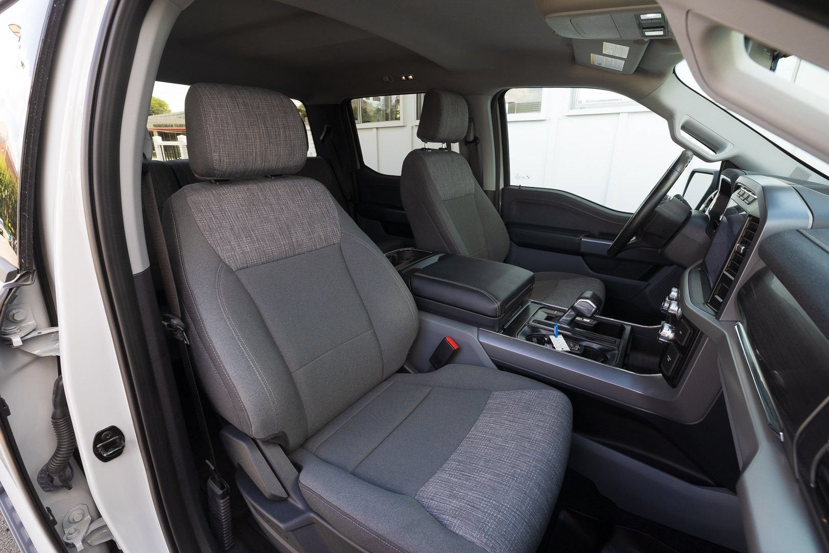 2023 Ford F-150 Lightning Pro
