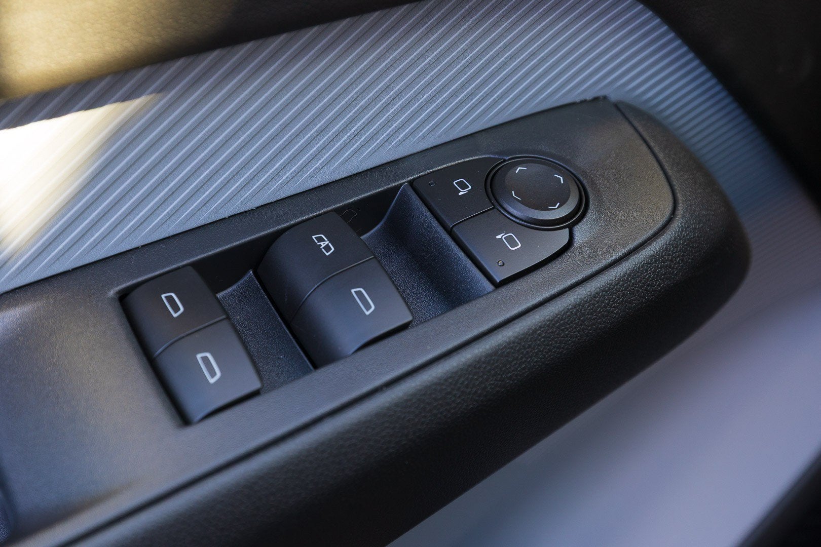 2027 Chevrolet Bolt LT - Photo 17