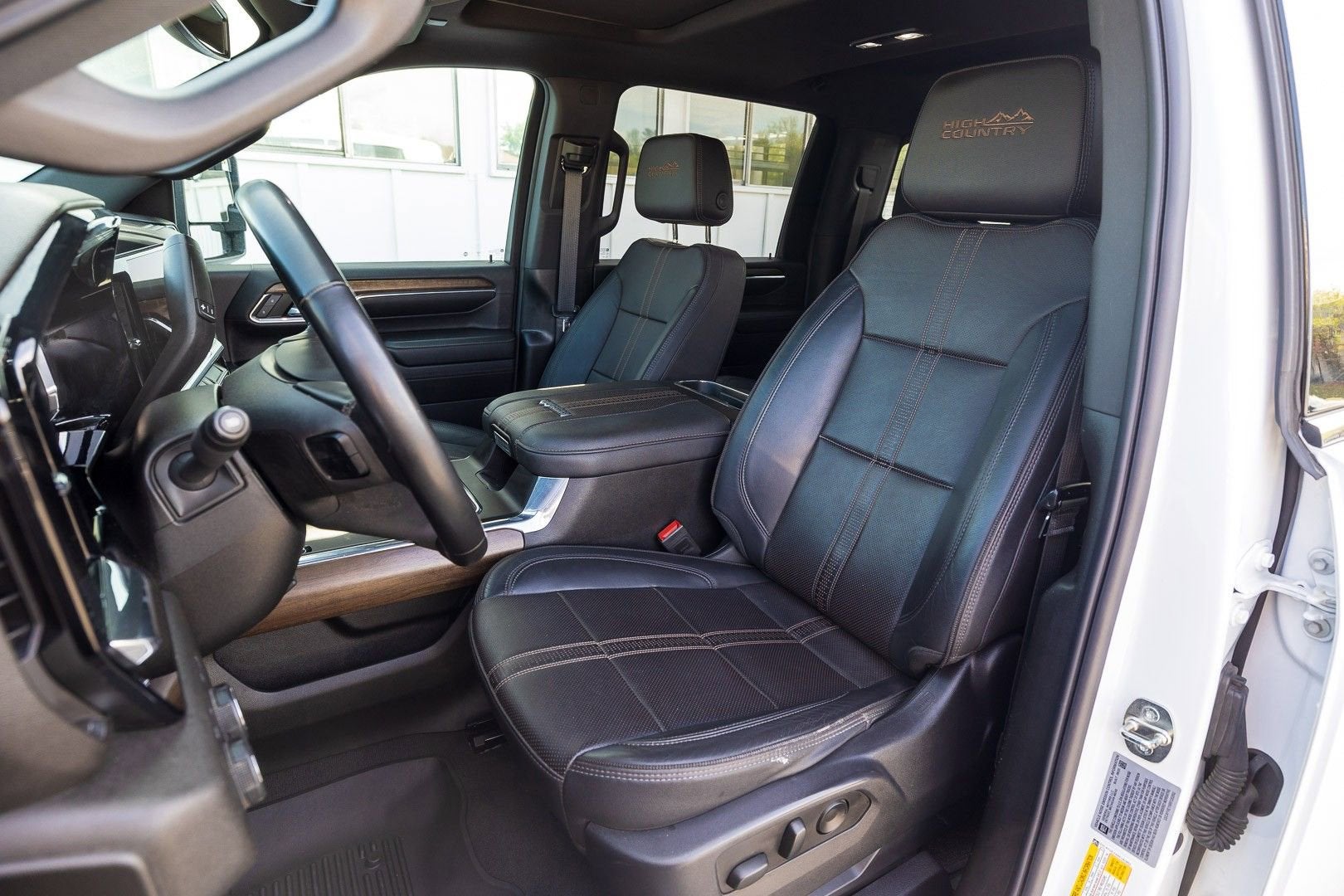 2024 Chevrolet Silverado 3500HD High Country - Photo 17