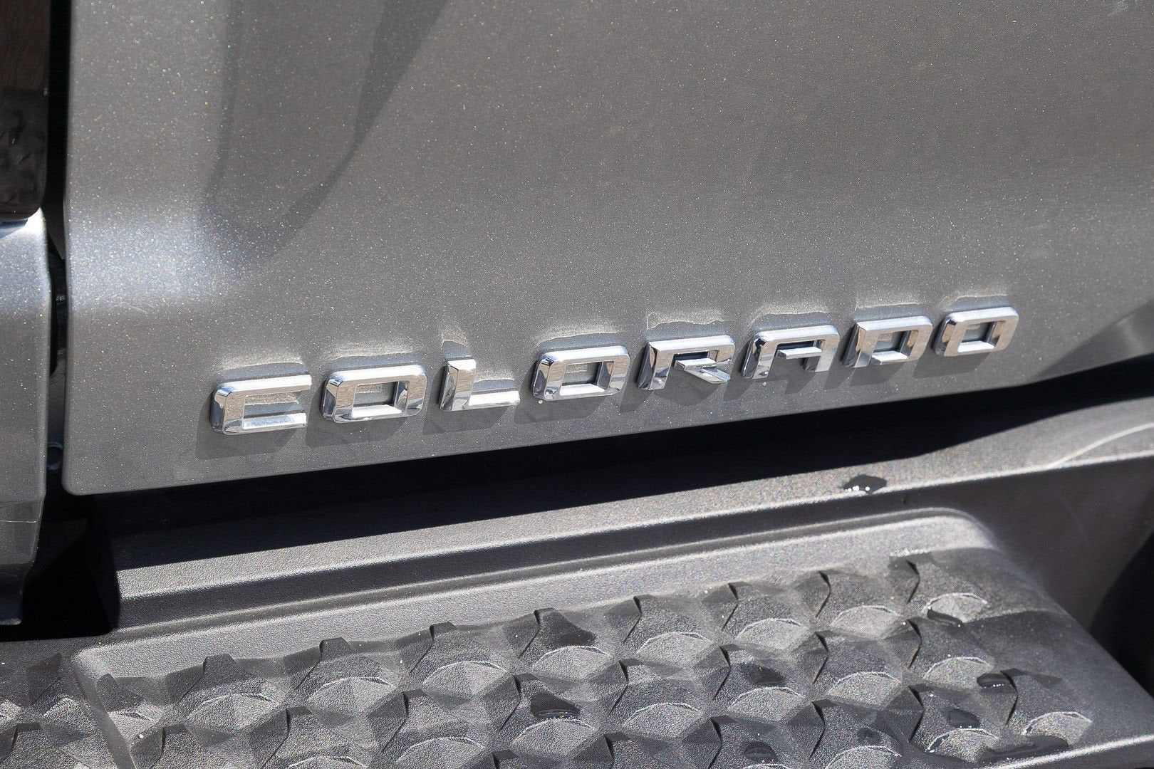 2024 Chevrolet Colorado WT
