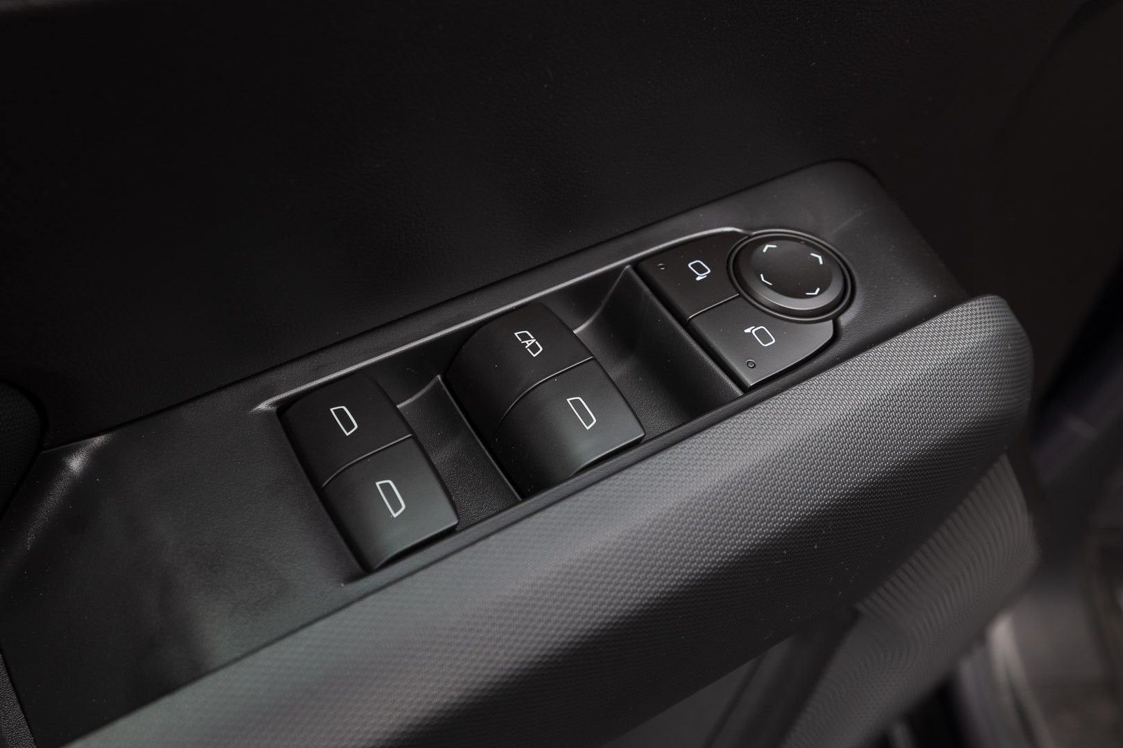 2026 Chevrolet Colorado Trail Boss - Photo 18