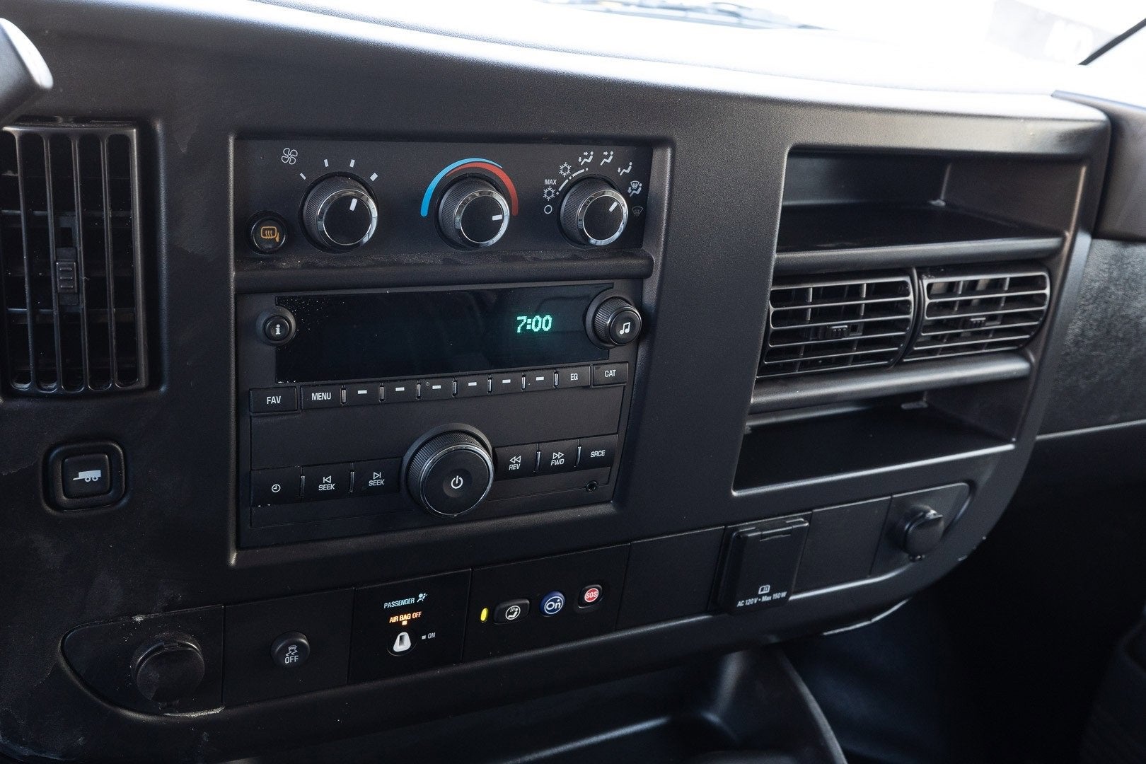 2025 Chevrolet Express Cargo 2500 WT