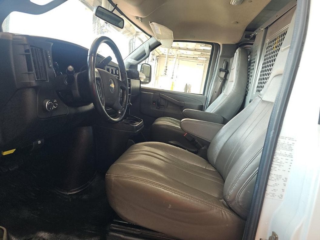 2022 Chevrolet Express Cargo 2500 2500 RWD 155