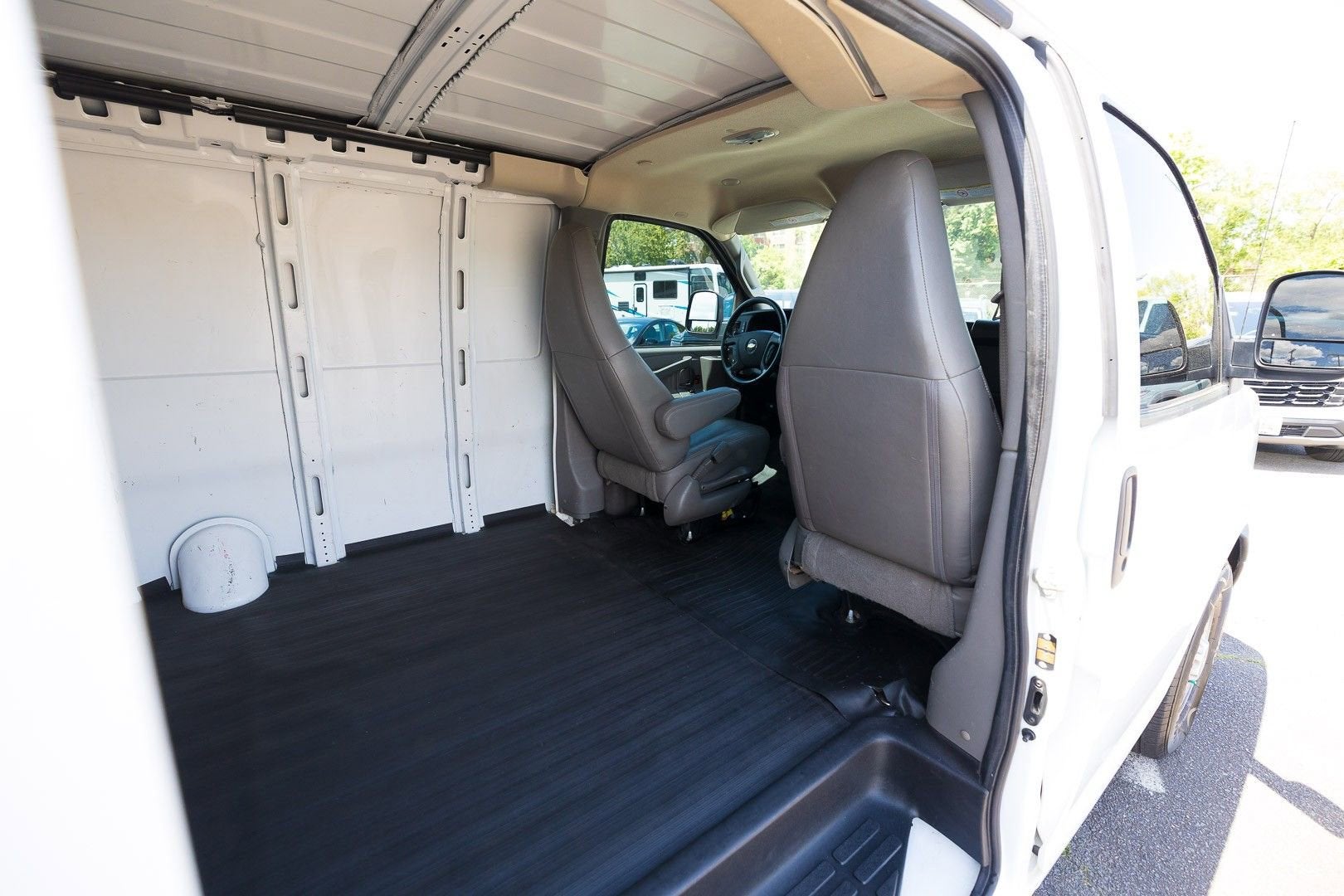 2023 Chevrolet Express Cargo 2500 WT
