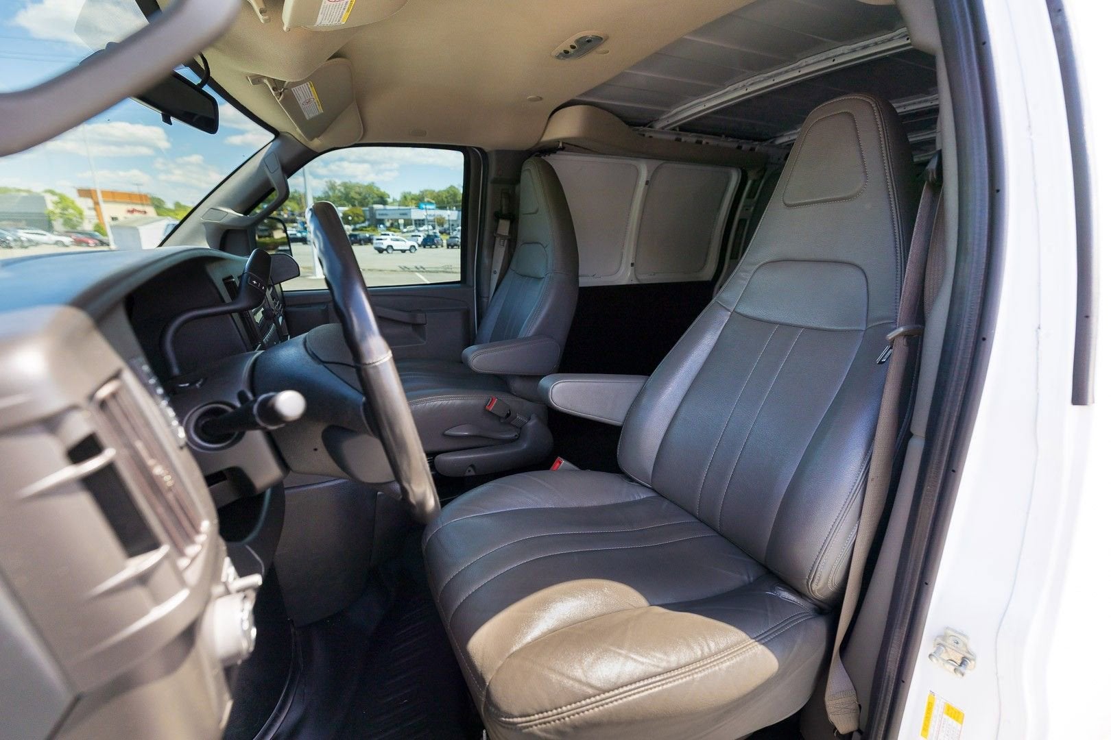 2023 Chevrolet Express Cargo 2500 WT
