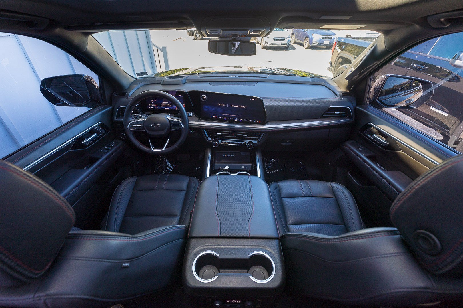 2025 Chevrolet Suburban RST