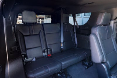 2025 Chevrolet Suburban RST