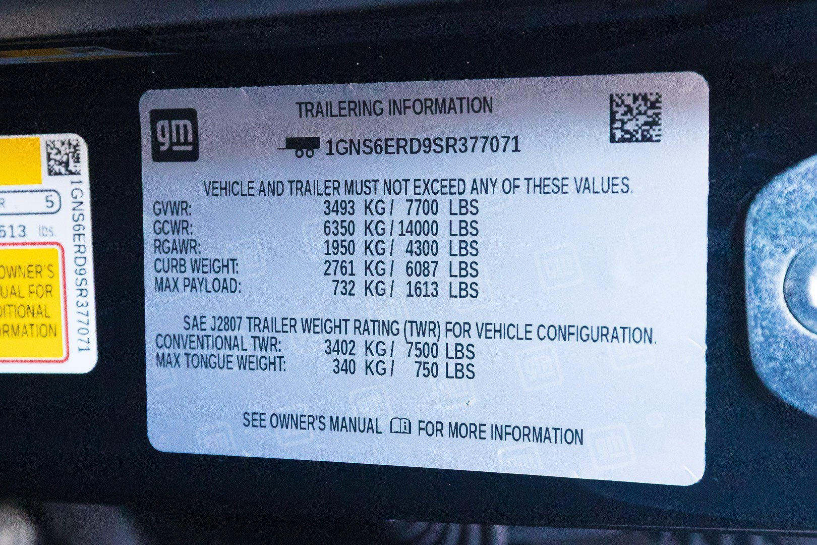 2025 Chevrolet Suburban RST