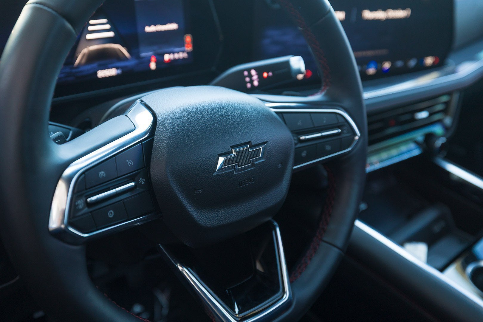 2025 Chevrolet Suburban RST