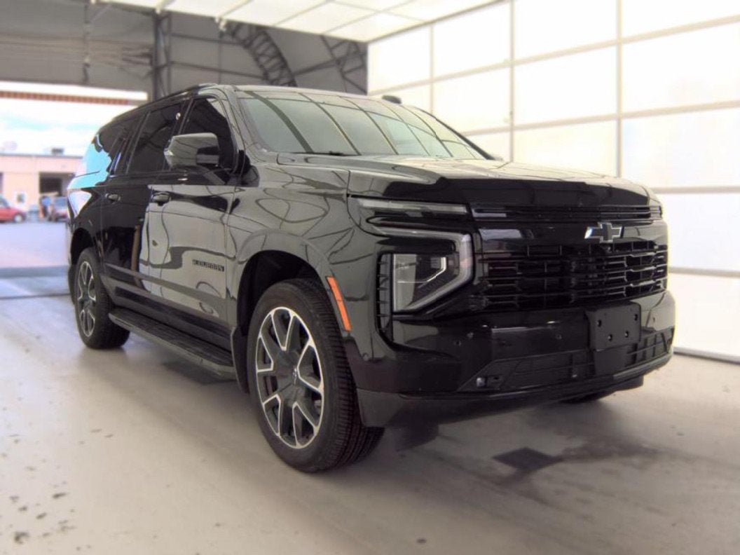 2025 Chevrolet Suburban RST