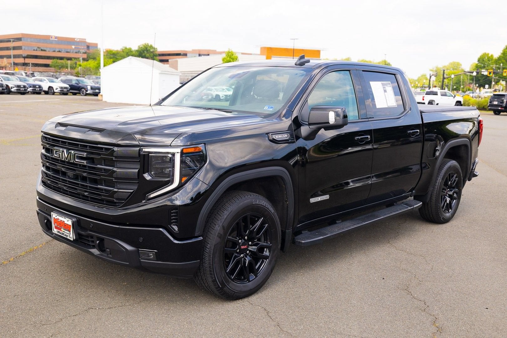2024 GMC Sierra 1500 Elevation