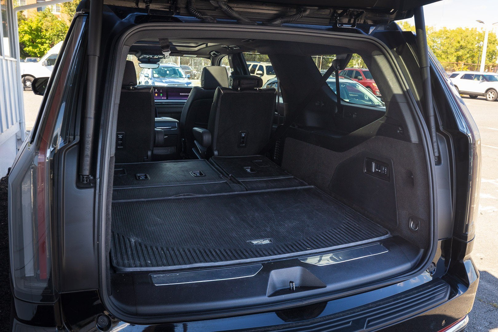 2025 Cadillac Escalade ESV Premium Luxury