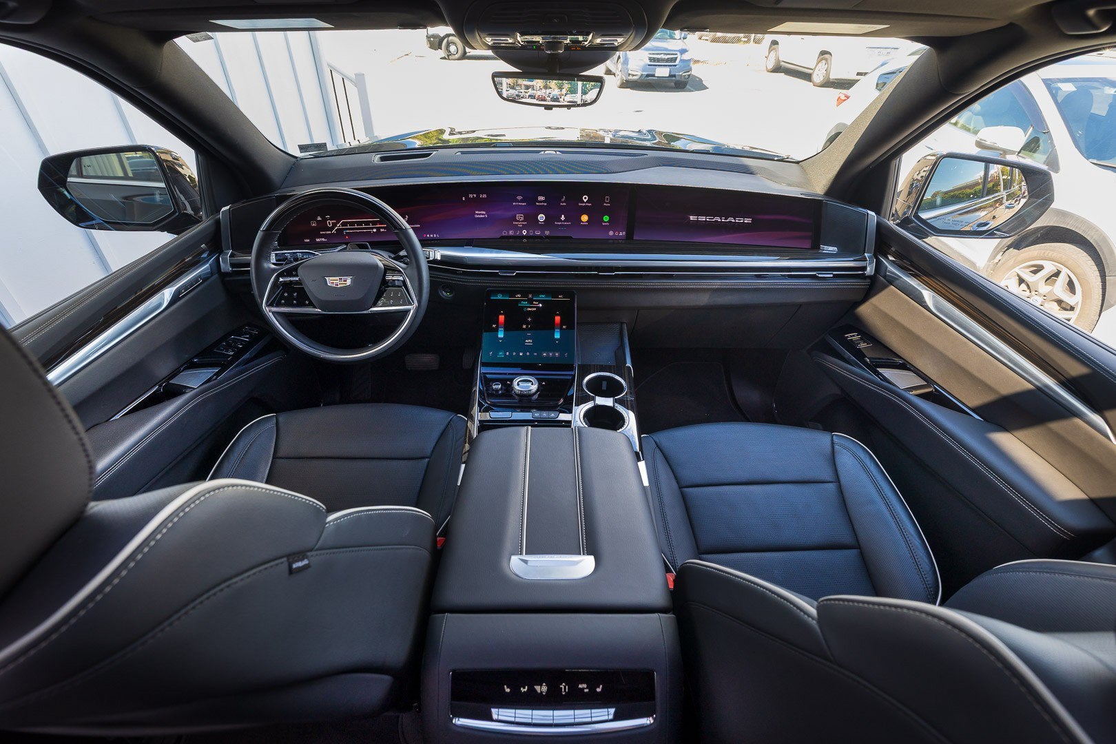 2025 Cadillac Escalade ESV Premium Luxury
