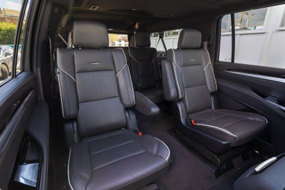 2025 Cadillac Escalade ESV Premium Luxury
