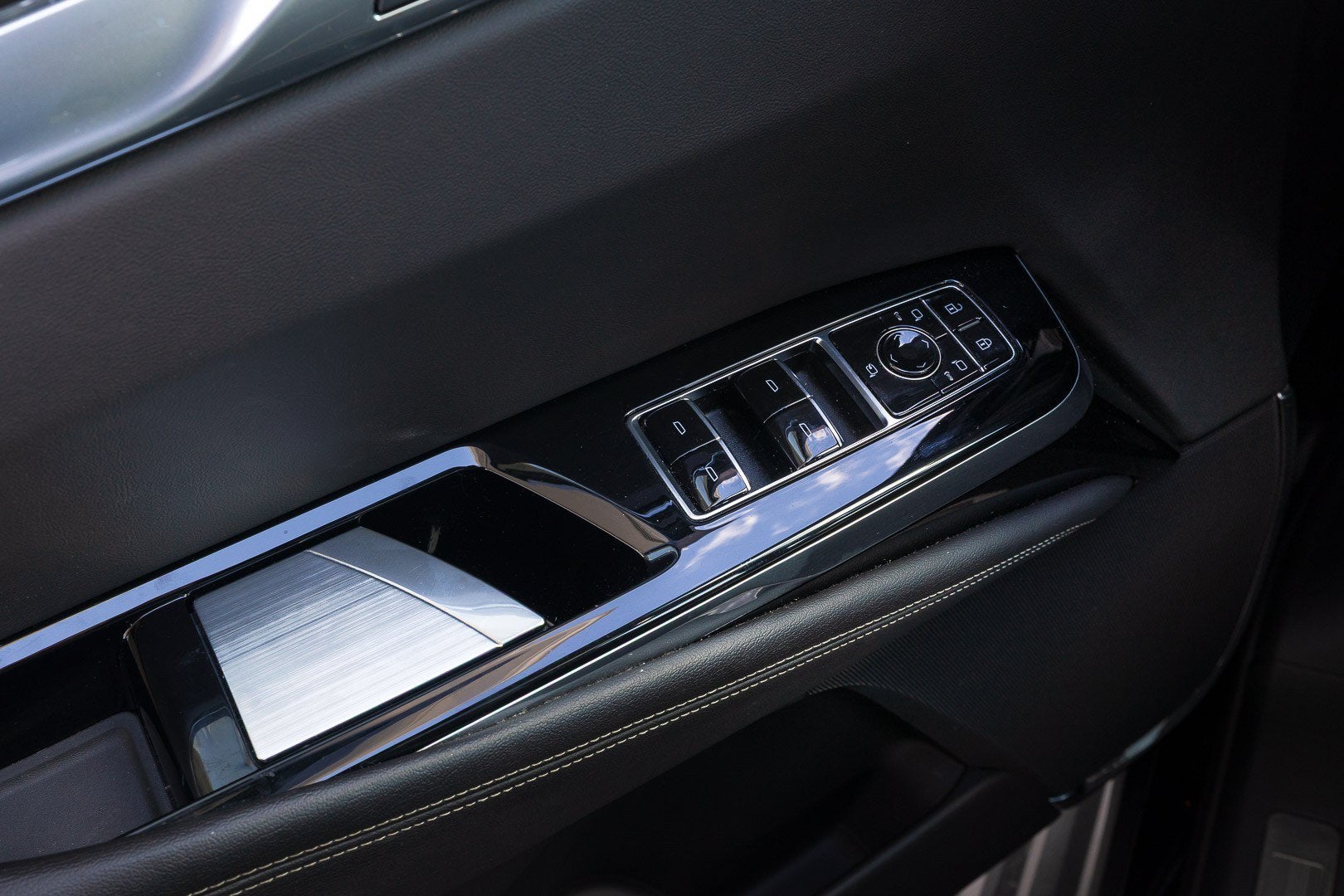 2025 Cadillac Escalade ESV Premium Luxury
