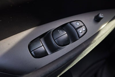 2017 Nissan LEAF S