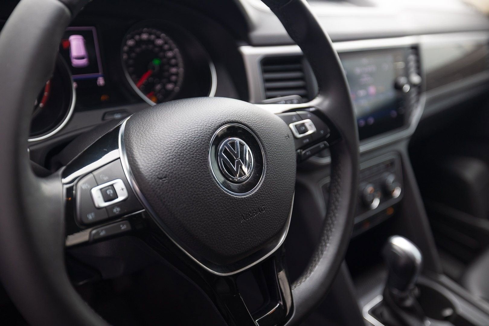 2019 Volkswagen Atlas 2.0T SE w/Technology