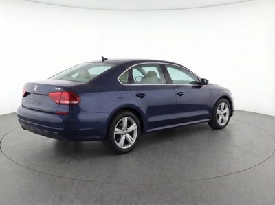 2014 Volkswagen Passat SE