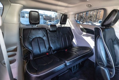 2023 Chrysler Pacifica Hybrid Limited