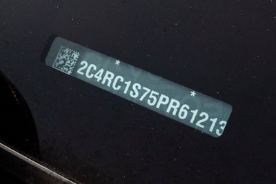 2023 Chrysler Pacifica Hybrid Limited