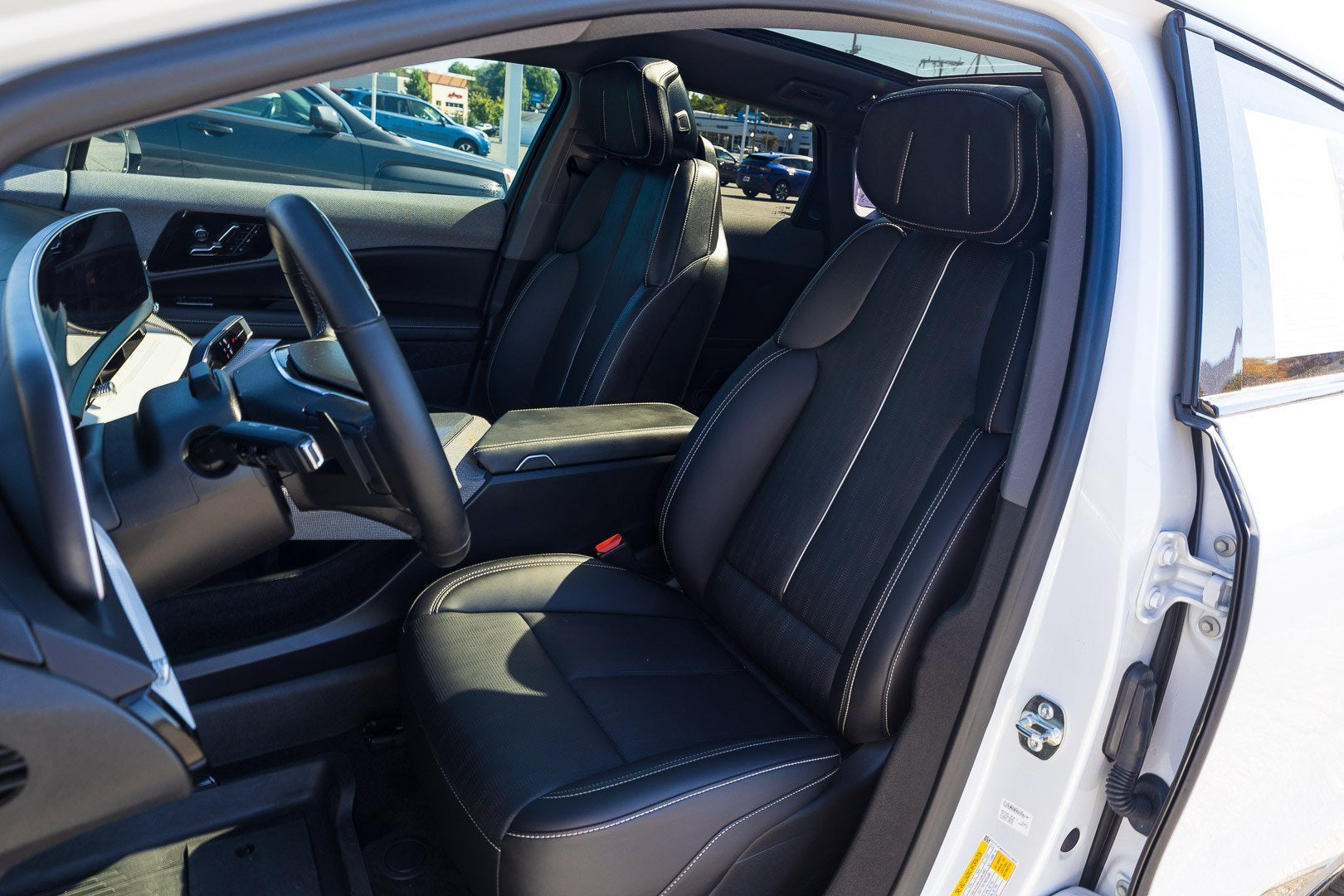 2025 Cadillac OPTIQ Sport 2