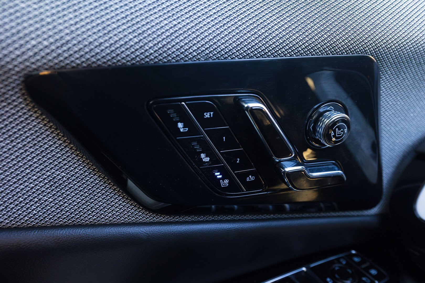 2025 Cadillac OPTIQ Sport 2