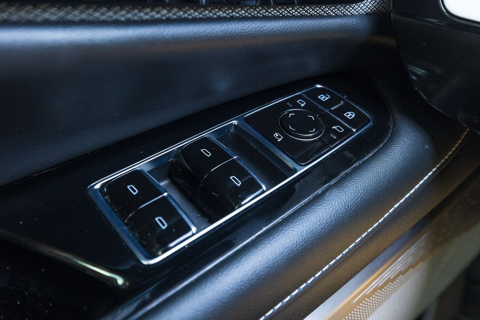 2025 Cadillac OPTIQ Sport 2