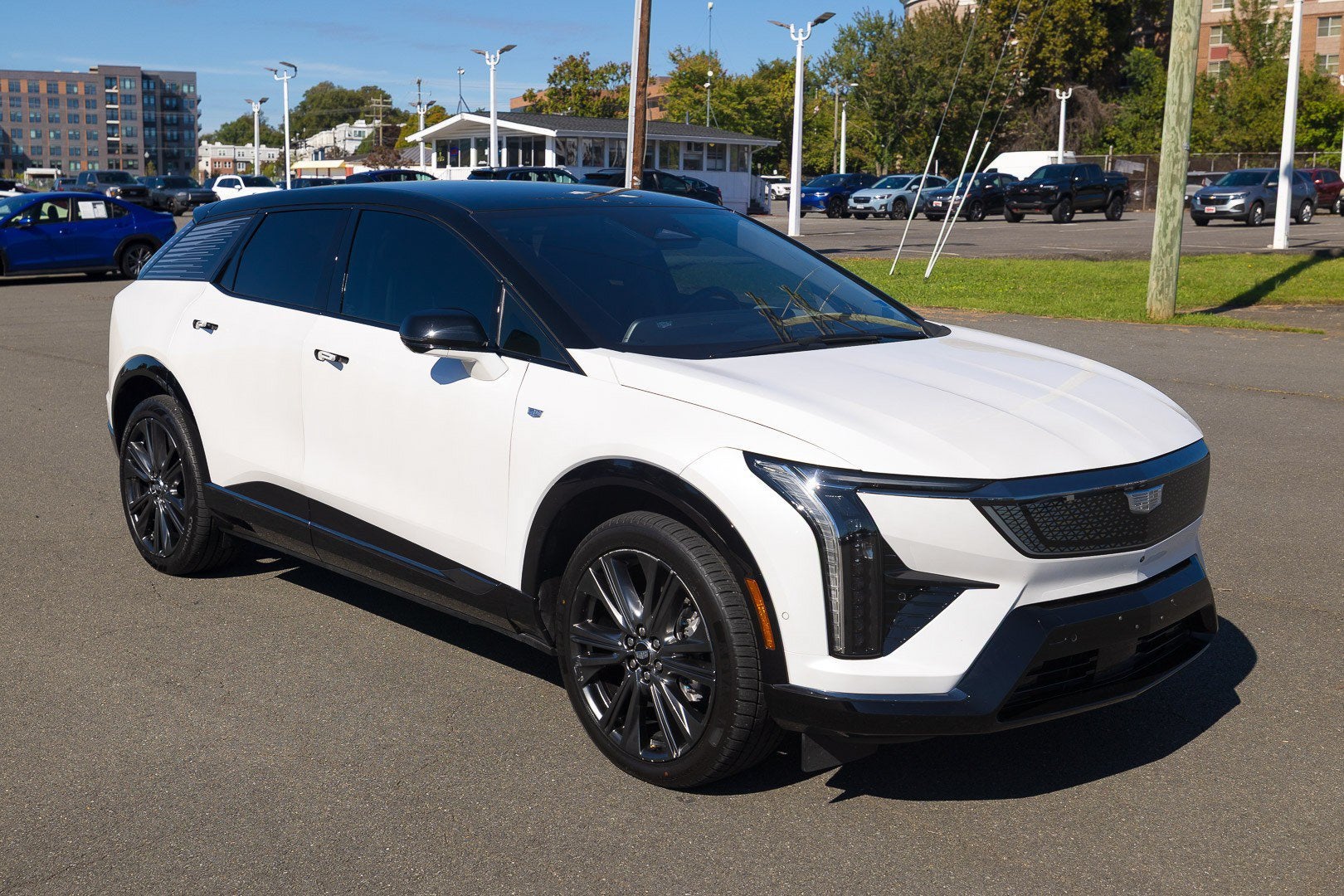 2025 Cadillac OPTIQ Sport 2