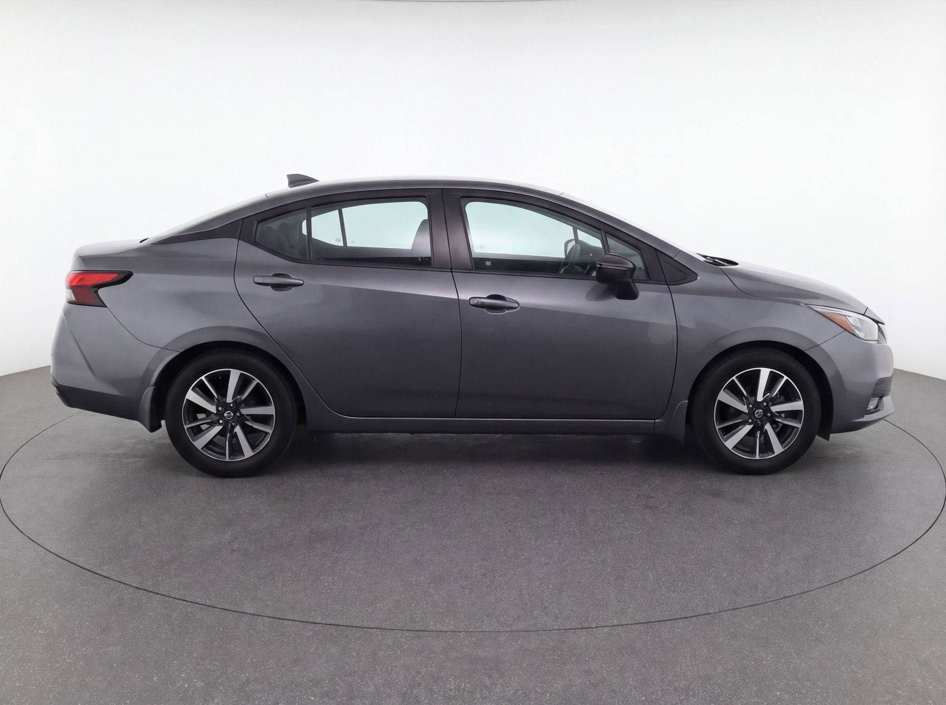 2021 Nissan VERSA Base