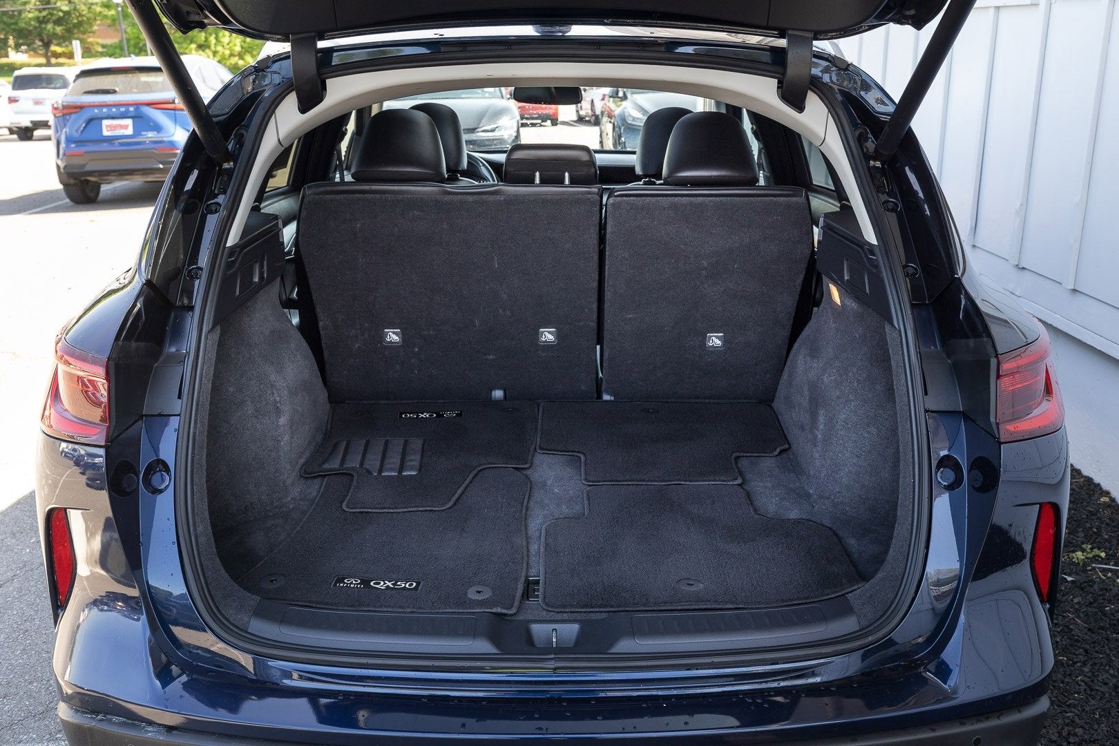 2022 INFINITI QX50 LUXE