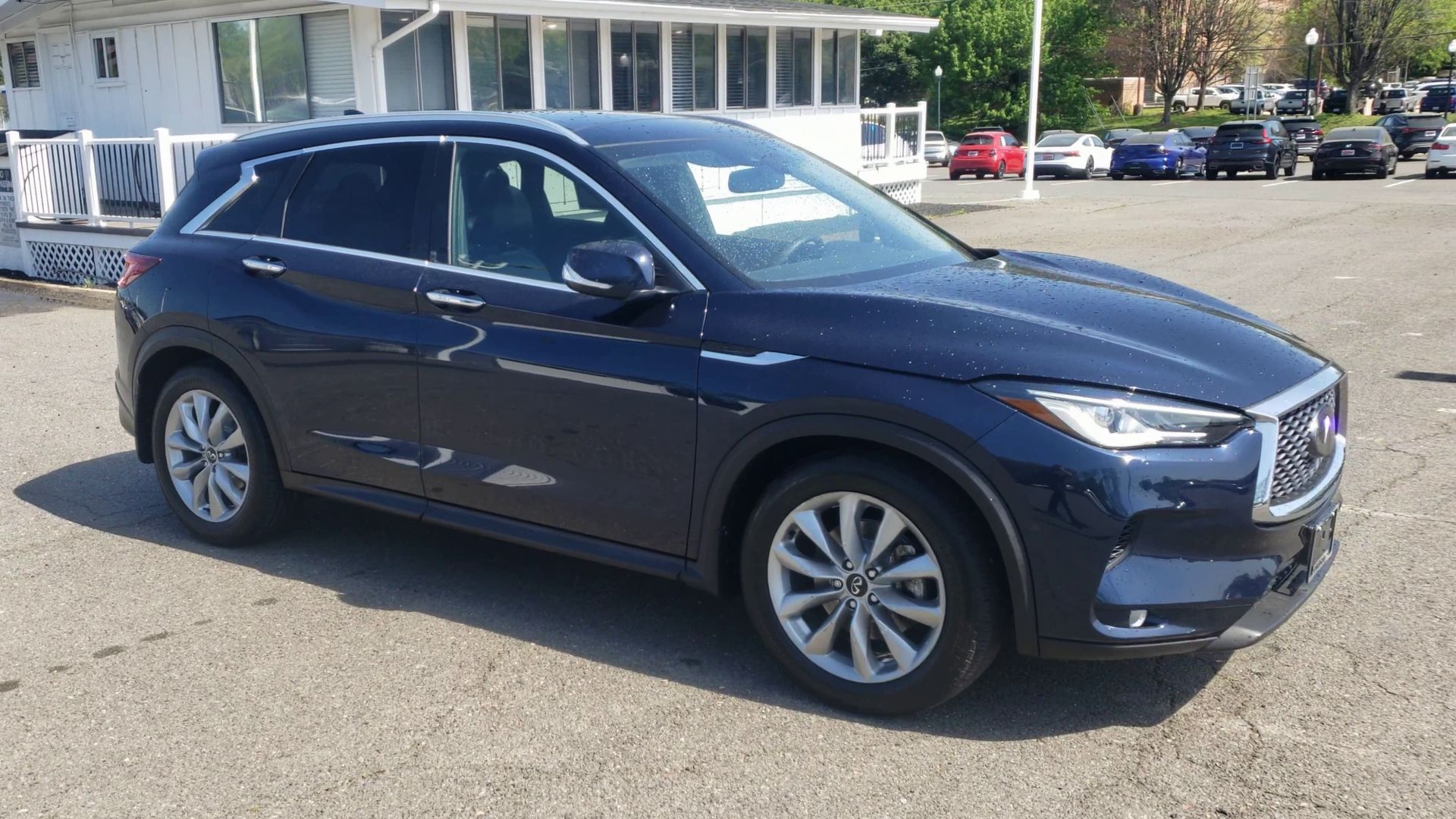 2022 INFINITI QX50 LUXE