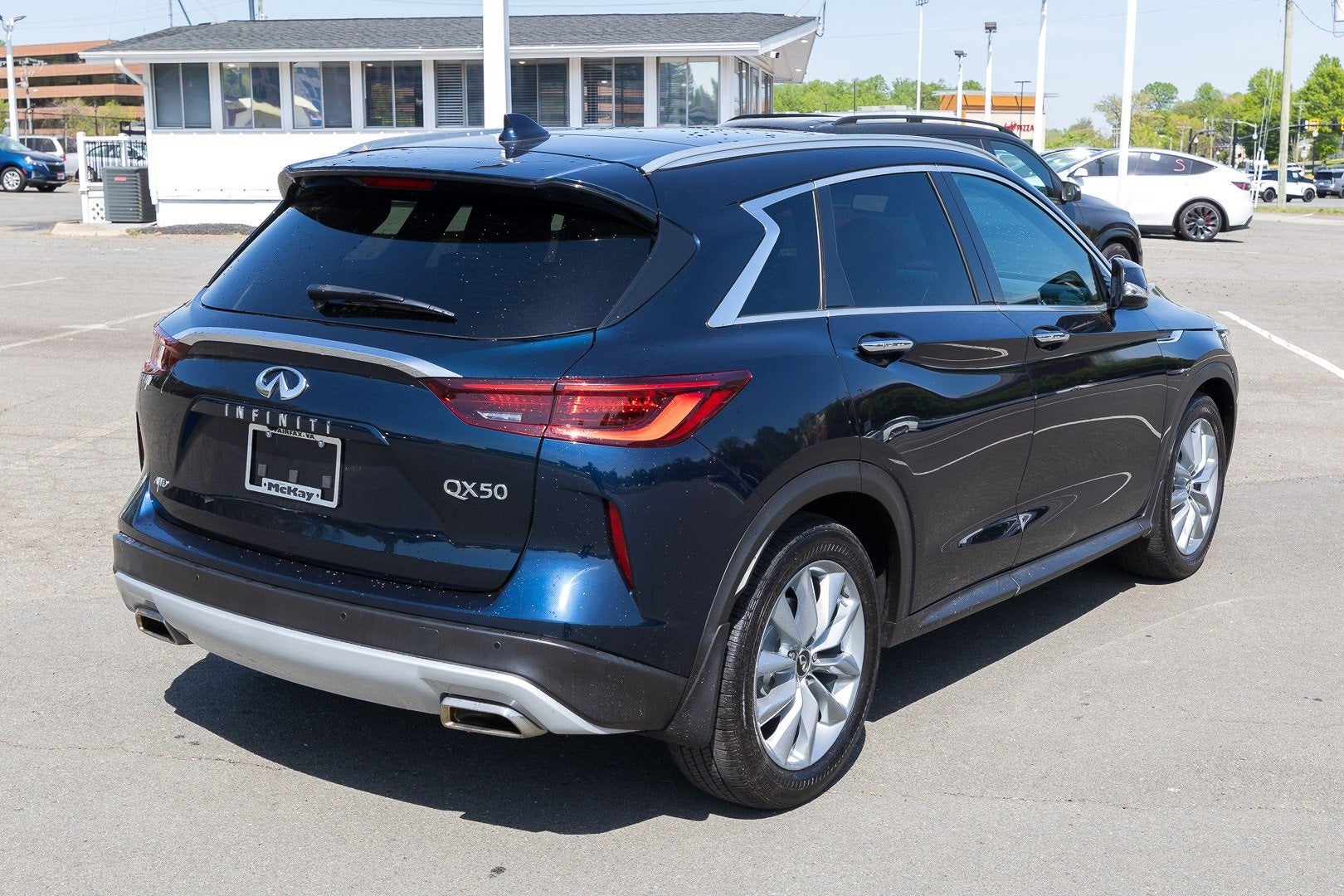 2022 INFINITI QX50 LUXE