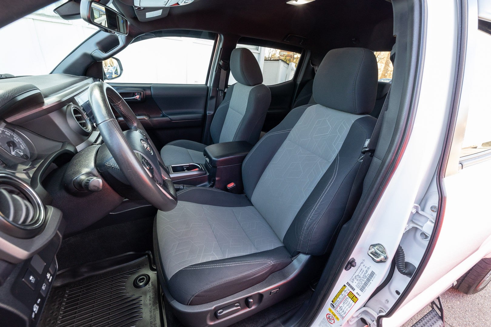 2020 Toyota Tacoma 2WD SR5