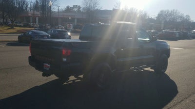 2022 Toyota Tacoma 4WD SR