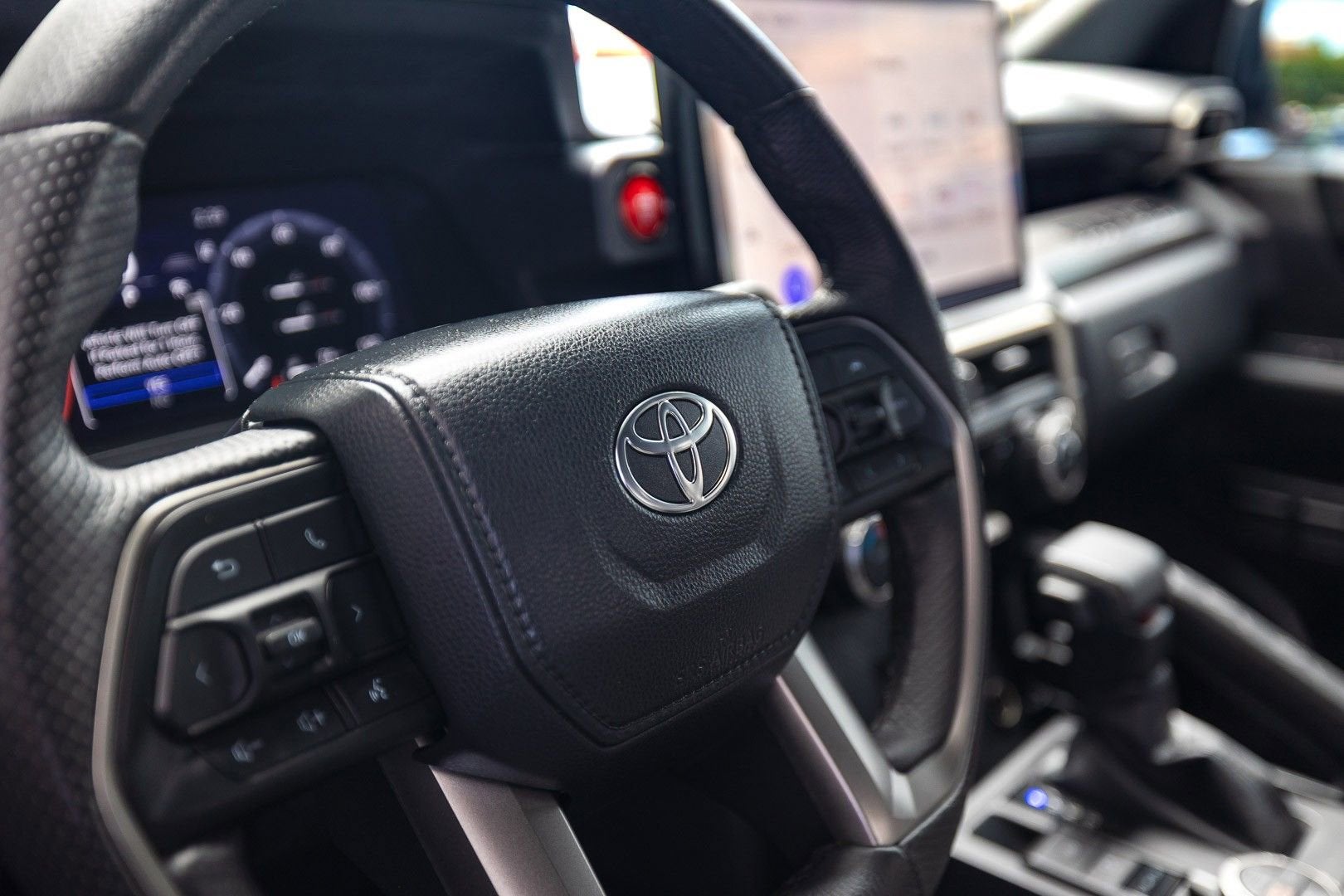 2024 Toyota Tacoma 4WD SR5