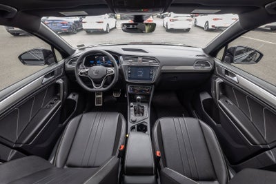 2022 Volkswagen Tiguan SE R-Line Black