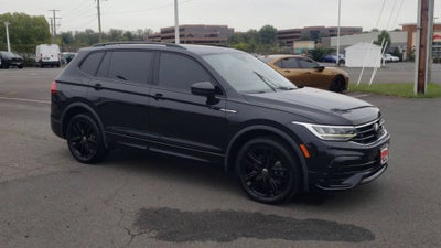 2022 Volkswagen Tiguan SE R-Line Black