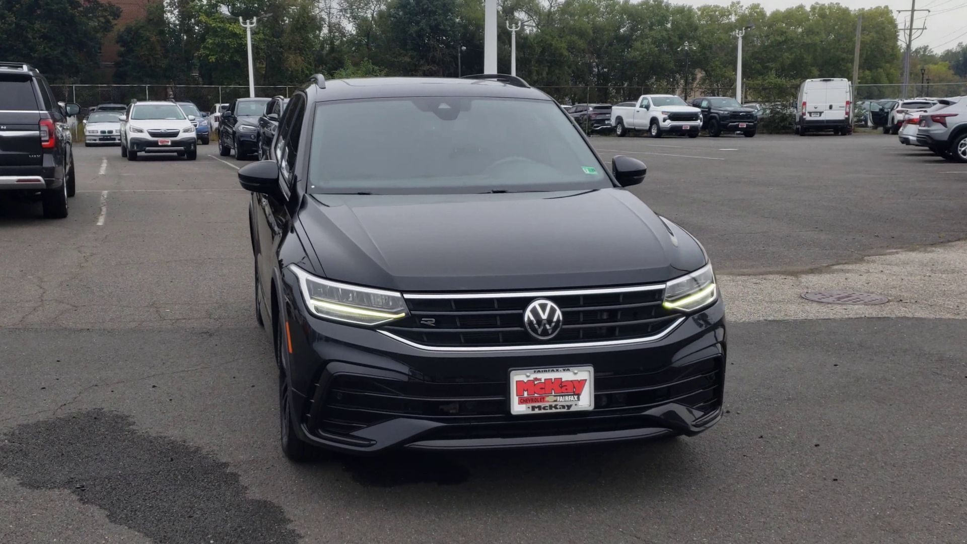 2022 Volkswagen Tiguan SE R-Line Black