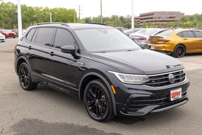 2022 Volkswagen Tiguan SE R-Line Black