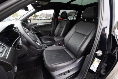 2022 Volkswagen Tiguan SE R-Line Black