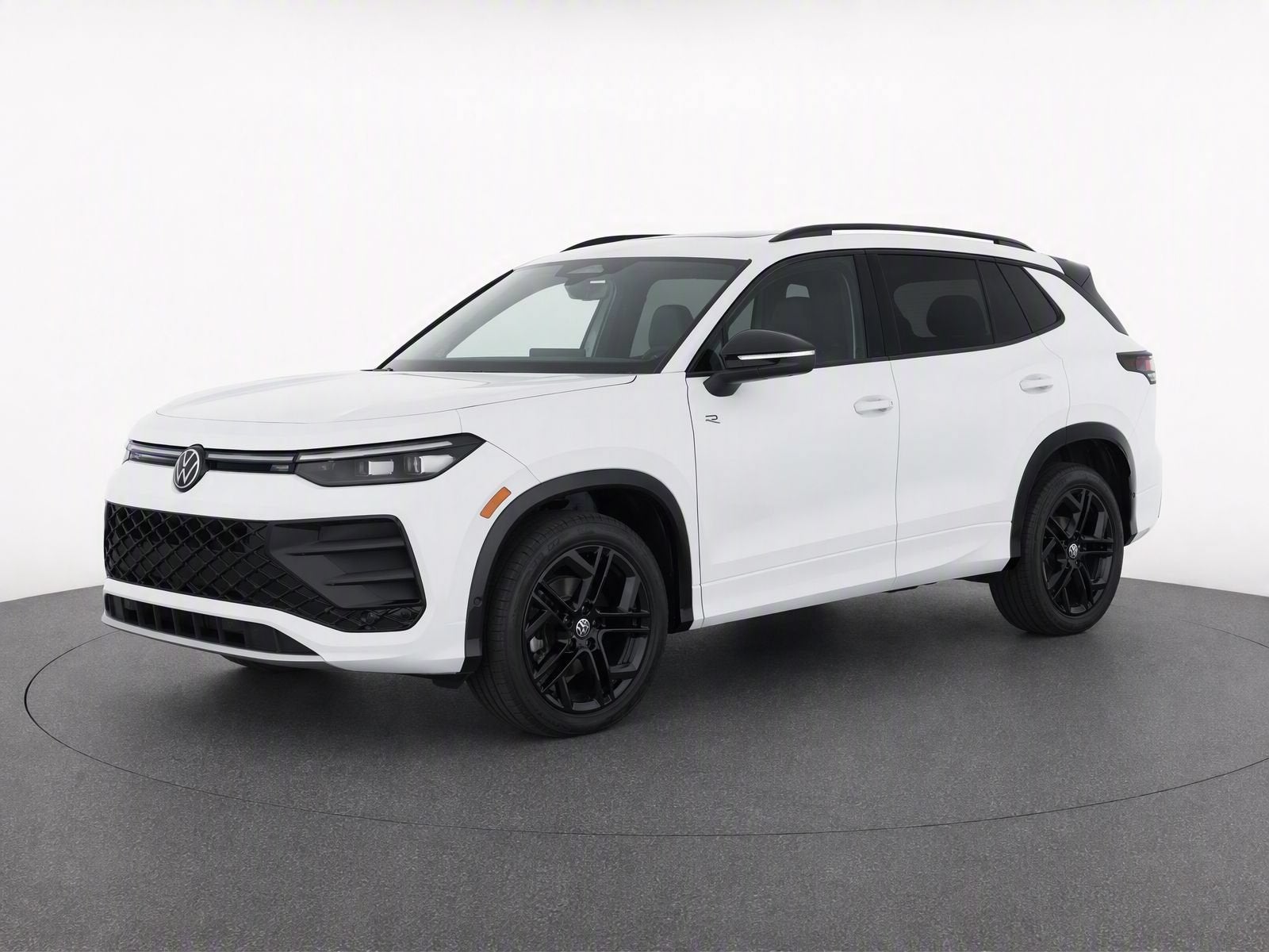 2025 Volkswagen Tiguan SE R-Line Black