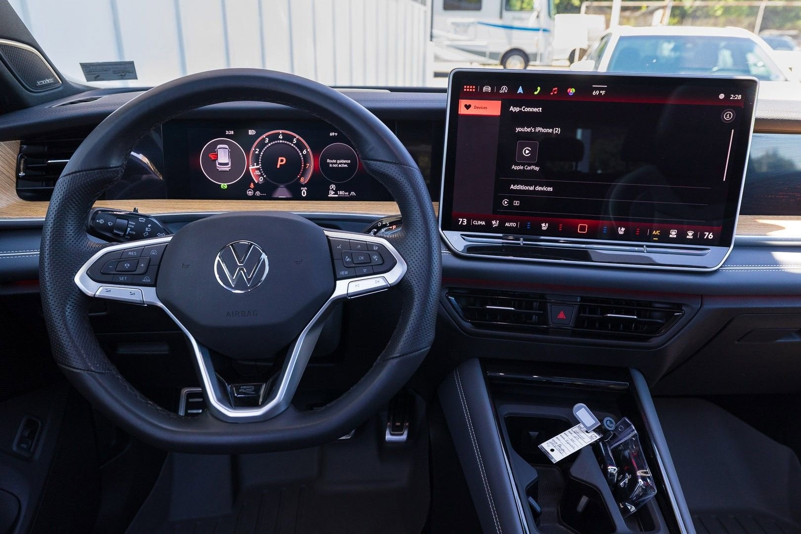 2025 Volkswagen Tiguan SEL R-Line
