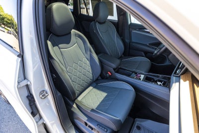 2025 Volkswagen Tiguan SEL R-Line