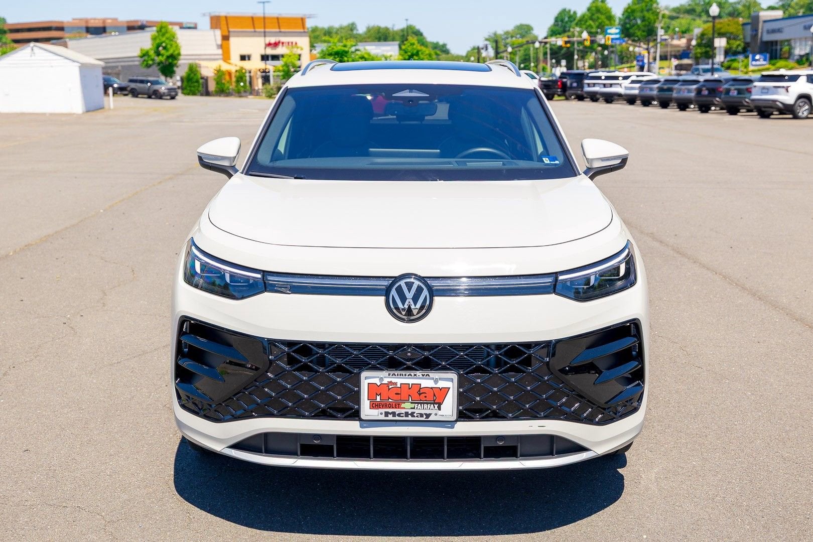 2025 Volkswagen Tiguan SEL R-Line